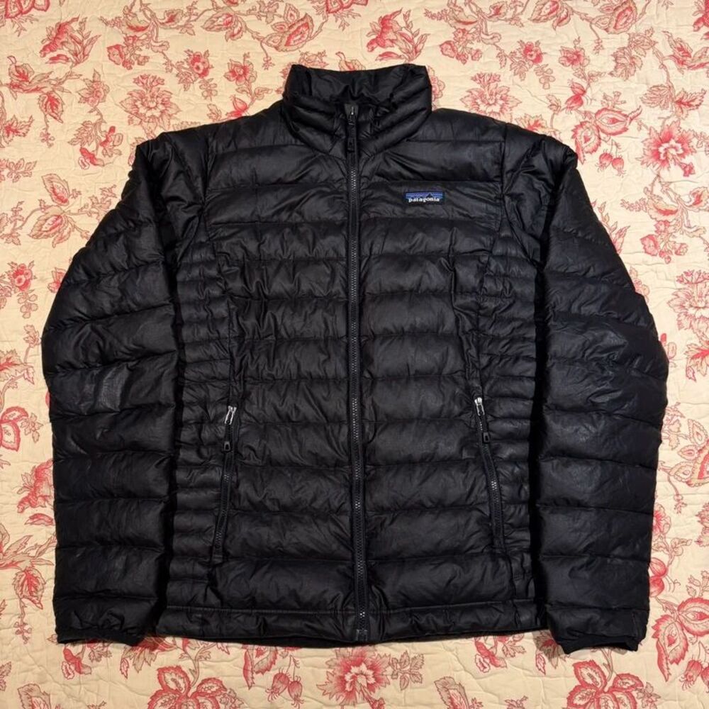 New Patagonia Puffer Black Eco Down filled Full zip Jacket!